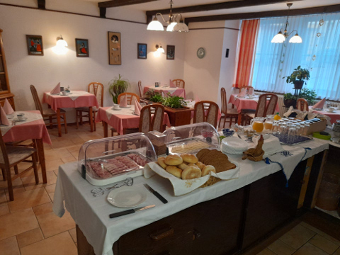 Frühstücksraum (3/3)